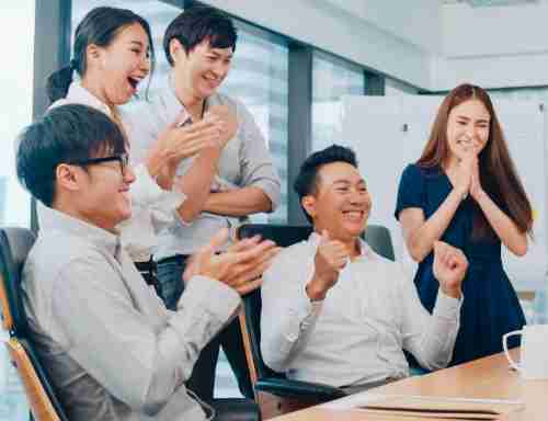 在冰球突破学习、、成长茁壮