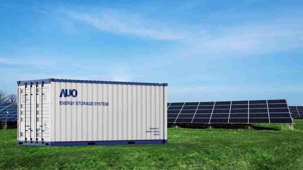 冰球突破透过AI数据管理，，，提供不同类型用户进行储能与能源管理，，，达到再生能源管控调度成效